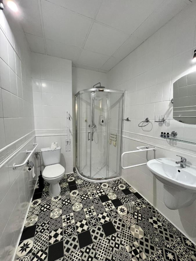 Park Hotel 2*